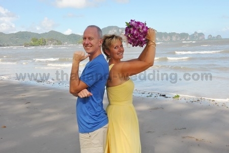 Krabi-Beach-Wedding-Package-Lesley-Glenn-28