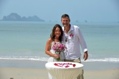 Krabi-Beach-Renewal-Vows-Ceremony-Package-Tessa-Ron-06